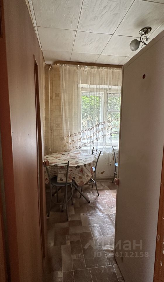 Продажа 2-комн квартиры на вторичном рынке Климовск мкр, улица Западная,  д. 10