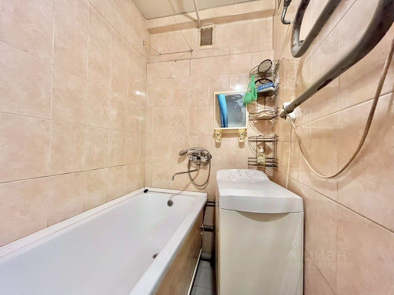 Продажа комнаты Софийская улица, 40К2