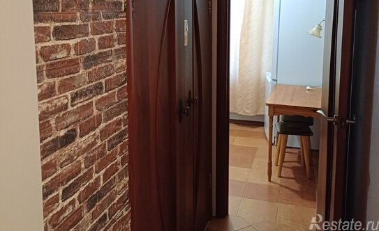 Аренда 3-комн квартиры на вторичном рынке Молдавская улица,  д. 6