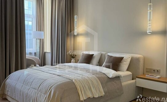 Продажа 4-комн квартиры на вторичном рынке Ропшинская улица