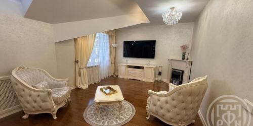 4-комн квартира Всеволожск г., Центральная ул. ,  д. 4