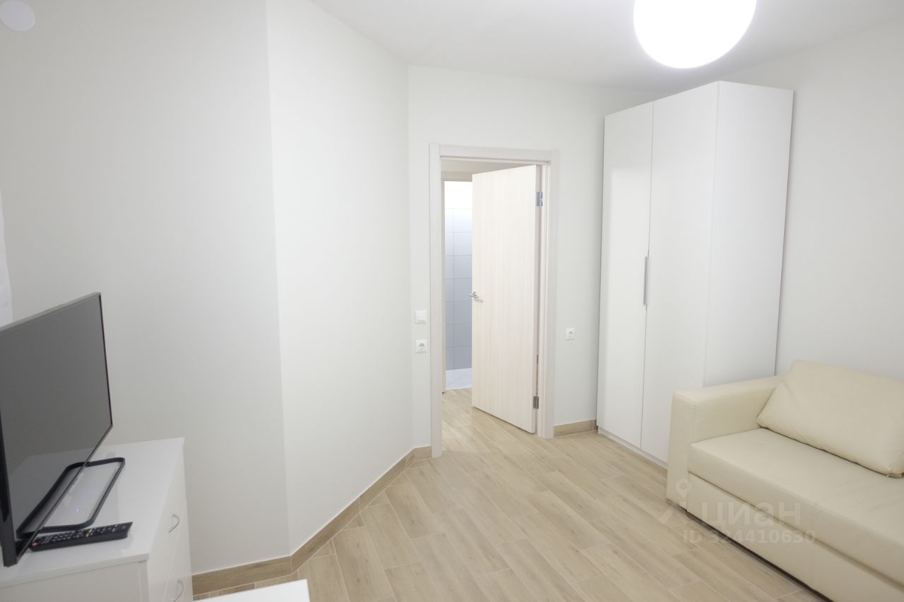 Аренда 2-комн квартиры на вторичном рынке набережная Реки Фонтанки, 14