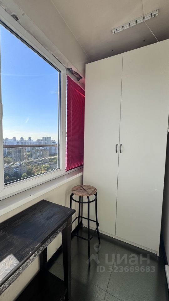 Продажа 2-комн квартиры на вторичном рынке улица Академика Пилюгина, 4