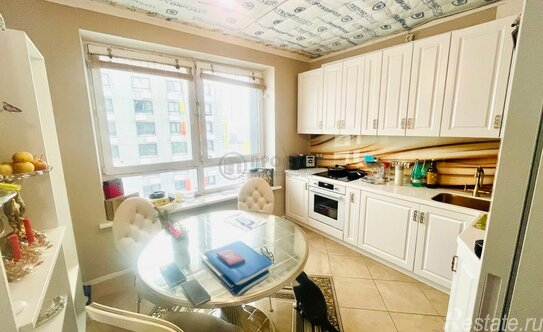 Продажа 2-комн квартиры на вторичном рынке ул Александры Монаховой,  д. 92,  к. 3