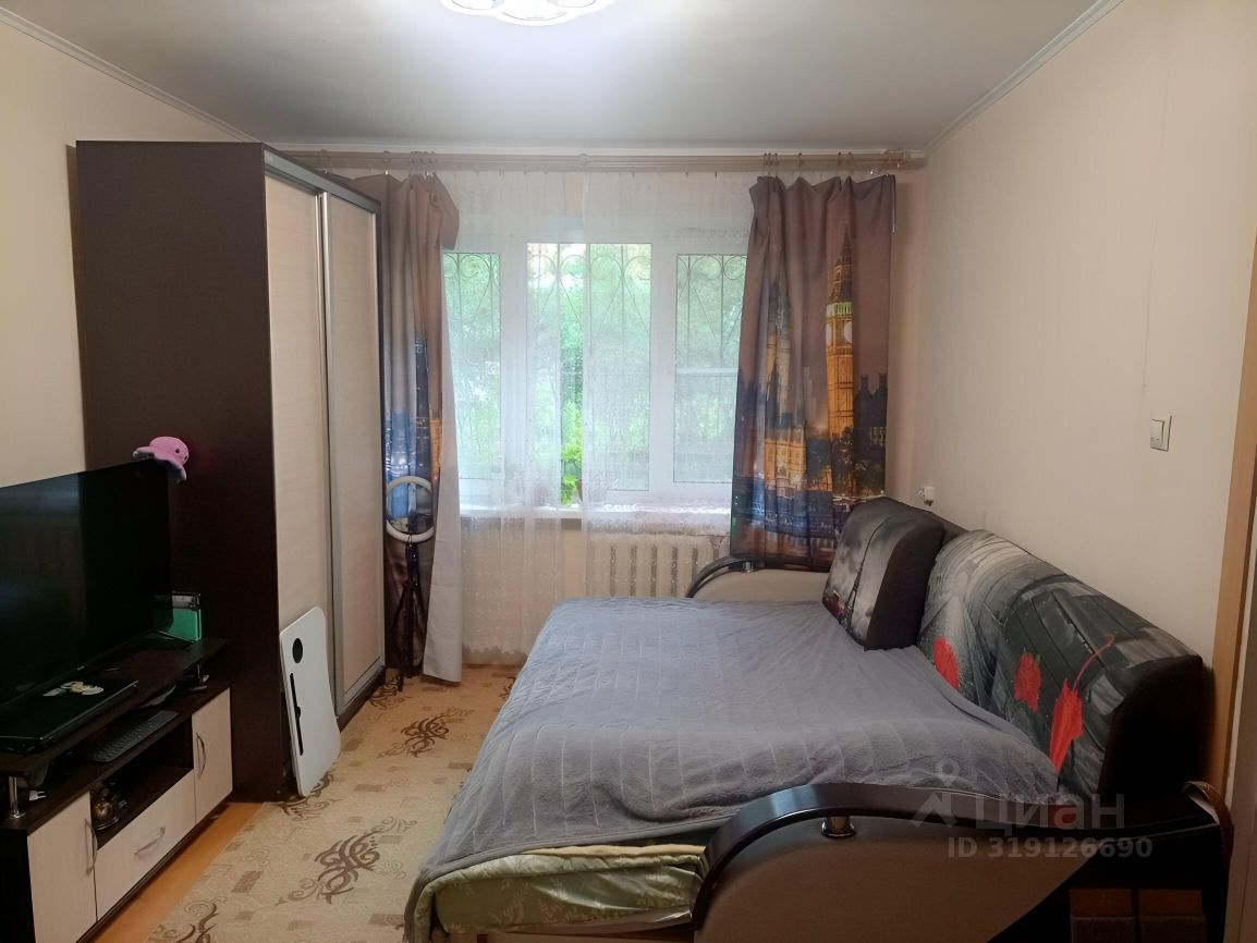 Продажа 1-комн квартиры на вторичном рынке Электросталь, улица Победы, 2к2