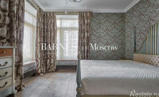 Продажа 4-комн квартиры на вторичном рынке Чапаевский переулок,  д. 3