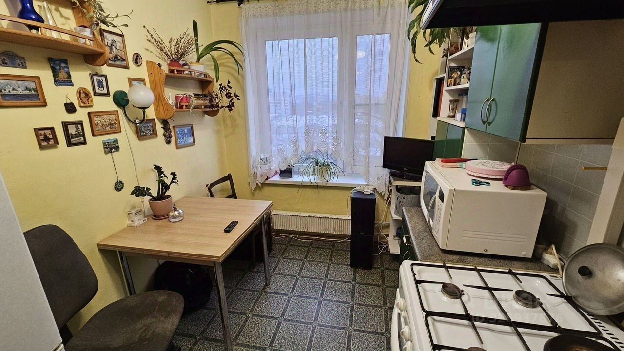 Продажа 2-комн квартиры на вторичном рынке Тучковская улица, 4