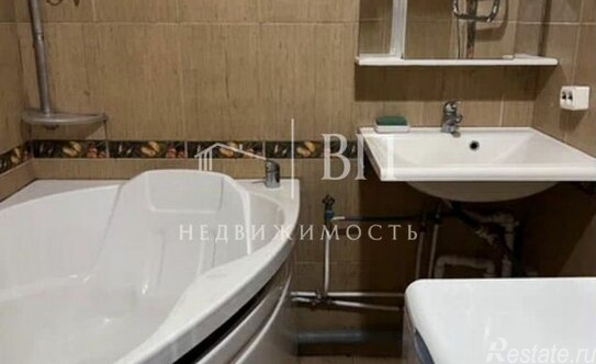 Продажа 2-комн квартиры на вторичном рынке Новаторов б-р,  д. 67,  к. 2