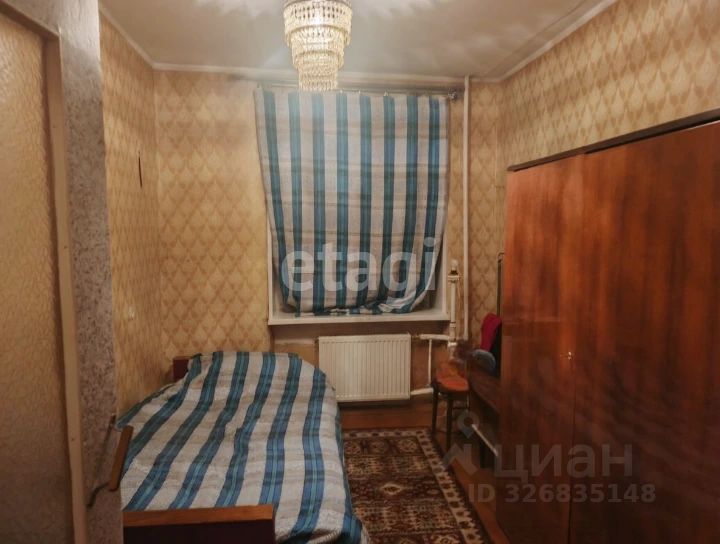 Продажа 2-комн квартиры на вторичном рынке Кириши, Советская улица, 12б