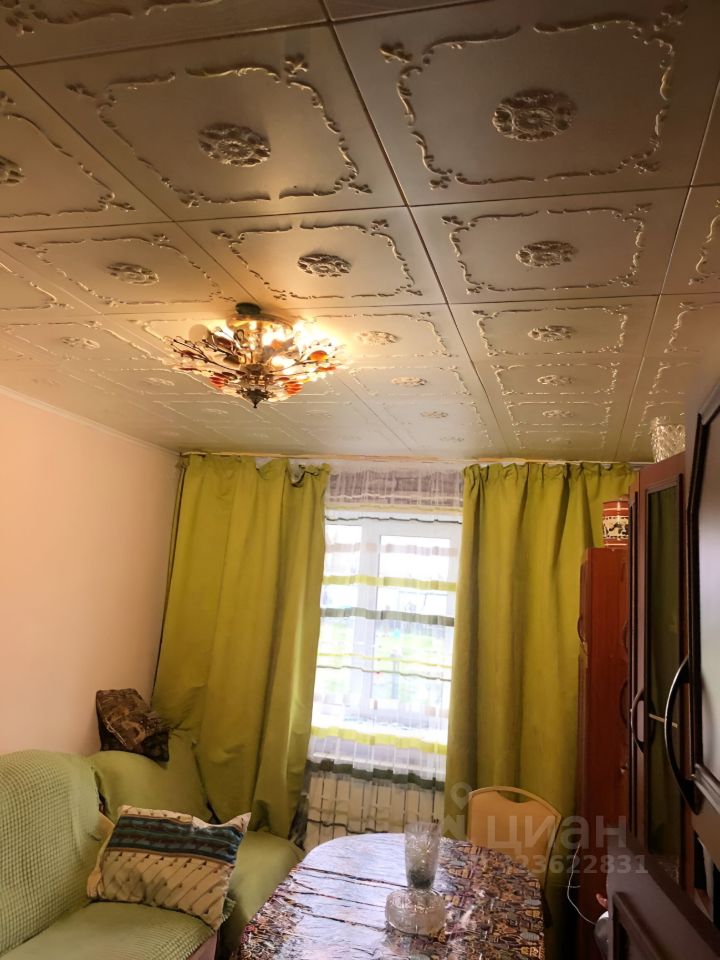 Продажа 3-комн квартиры на вторичном рынке с. Тропарево, улица Школьная, 6