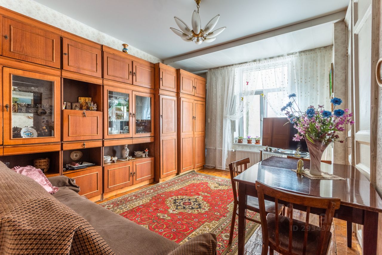 Продажа 2-комн квартиры на вторичном рынке Херсонская улица, 19