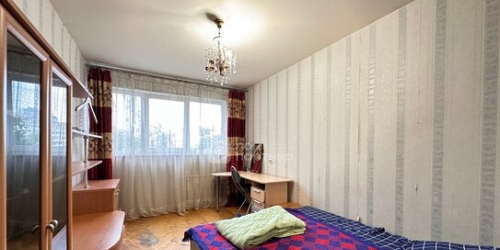 3-комн квартира Композиторов ул,  д. 20,  к. 1
