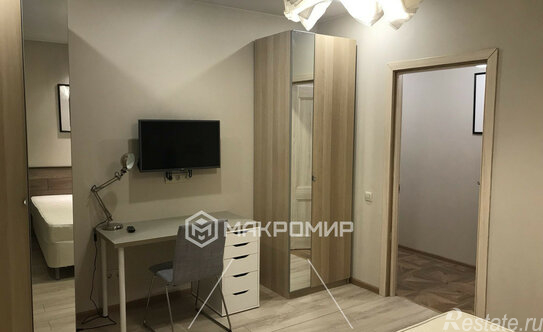 Продажа 3-комн квартиры на вторичном рынке Смоленская улица,  д. 18