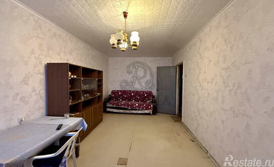 Продажа 2-комн квартиры на вторичном рынке Заречье, улица Декабристов,  д. 12