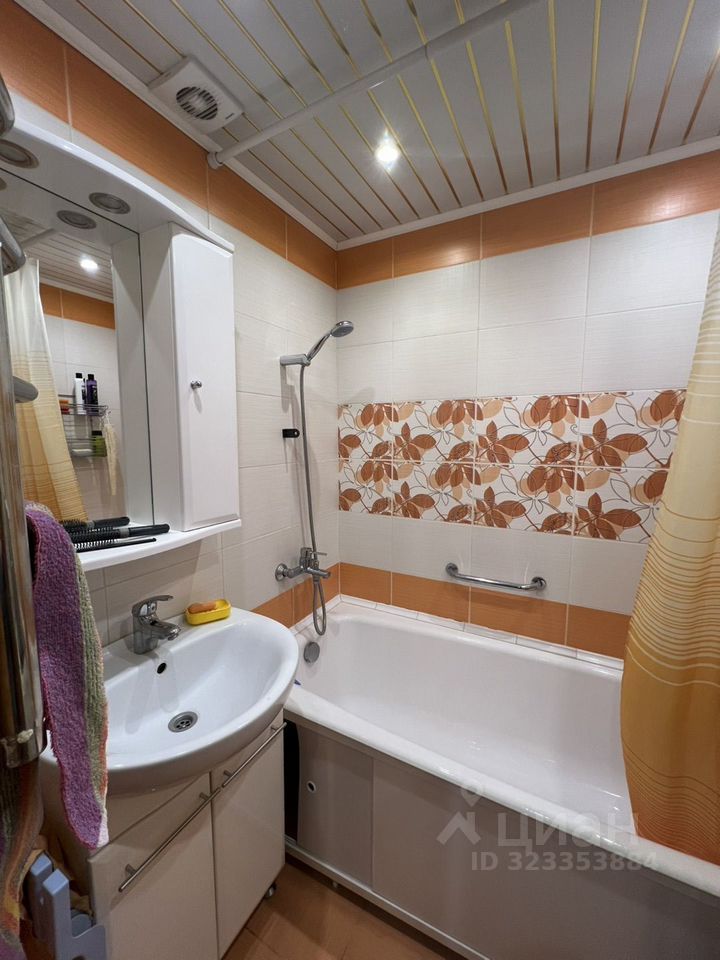 Продажа 2-комн квартиры на вторичном рынке 6-й мкр,  д. 17