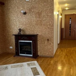 Продажа 4-комн квартиры на вторичном рынке Петергоф г, Эрлеровский б-р,  д. 10