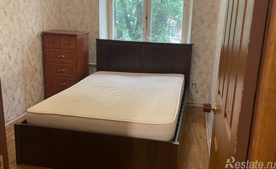 Продажа 2-комн квартиры на вторичном рынке Сторожевая улица,  д. 24