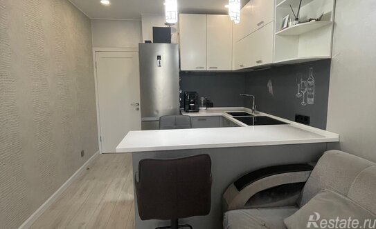 Продажа 1-комн квартиры на вторичном рынке Клязьма-Старбеево, Ленинский проспект,  д. 16