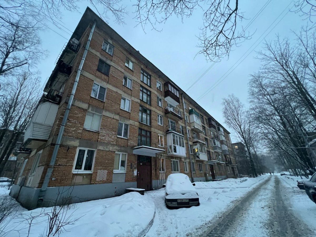 Продажа 3-комн квартиры на вторичном рынке Омская улица, 15