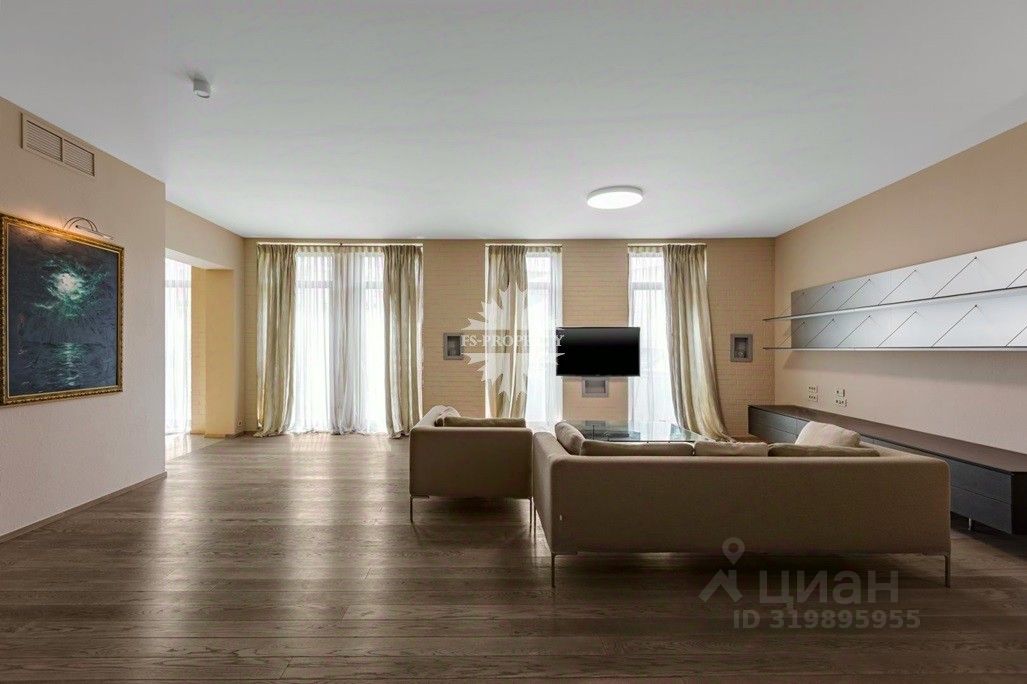 Аренда 3-комн квартиры на вторичном рынке Молочный переулок, 1