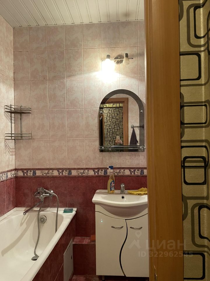 Продажа 1-комн квартиры на вторичном рынке Пронина мкр, Звенигород,  д. 9