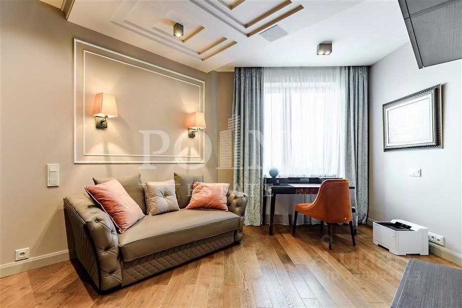 Продажа 4-комн квартиры на вторичном рынке улица Исаковского, 39К1