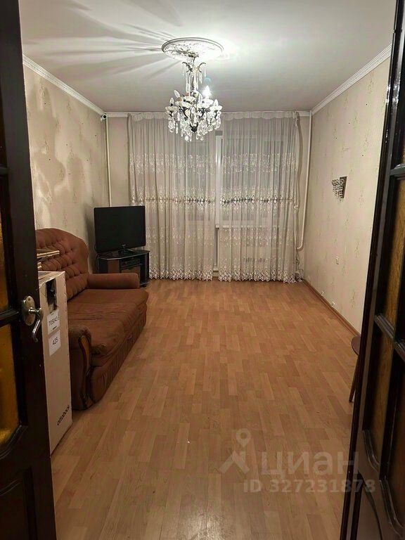 Продажа 3-комн квартиры на вторичном рынке улица Академика Анохина, 38К4