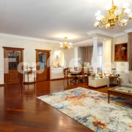 Продажа 4-комн квартиры на вторичном рынке Волконский 1-й пер