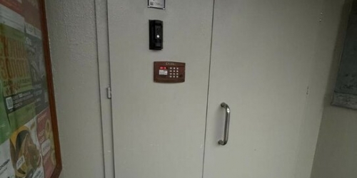 2-комн квартира Лухмановская улица,  д. 24