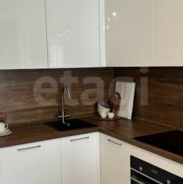 Продажа 3-комн квартиры на вторичном рынке Художников пр-кт,  д. 20,  к. 1