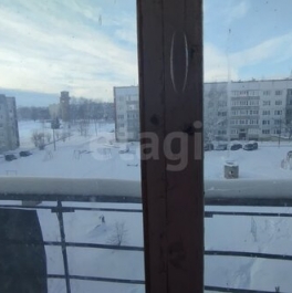 Продажа 2-комн квартиры на вторичном рынке Глажево, Главная улица,  д. 9