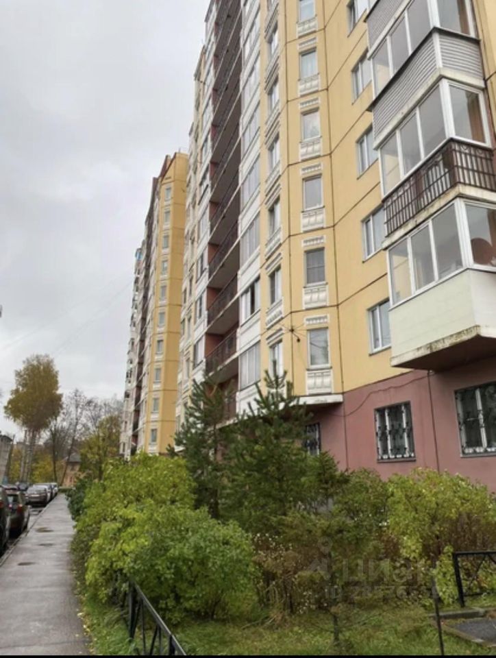 Продажа 1-комн квартиры на вторичном рынке Кузьмоловский пгт, улица Школьная, 2/4