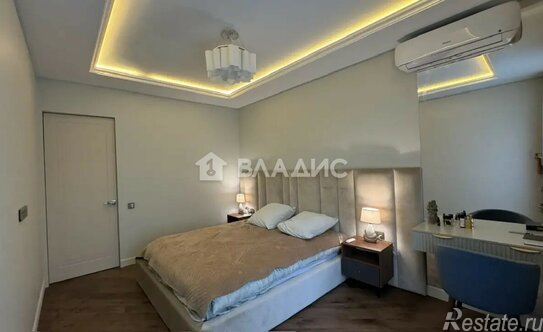 Продажа 2-комн квартиры на вторичном рынке улица Василисы Кожиной