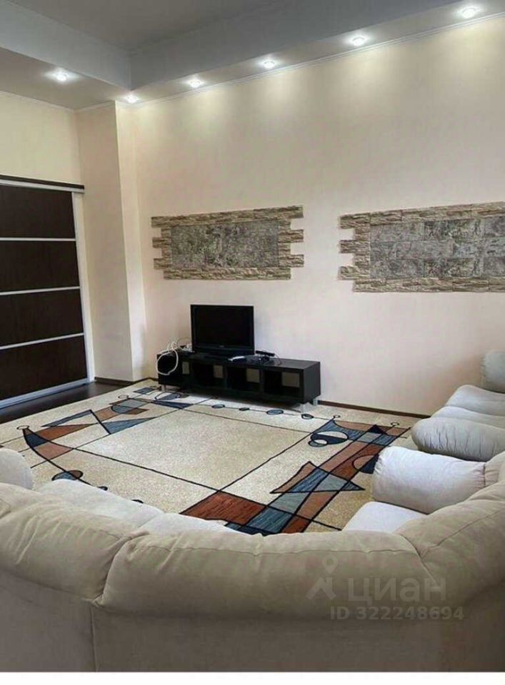 Продажа 3-комн квартиры на вторичном рынке Большая Садовая улица, 10