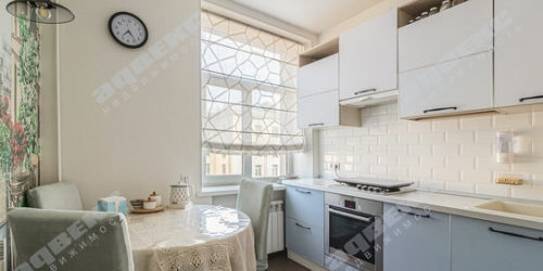 3-комн квартира Карельский переулок,  д. 2