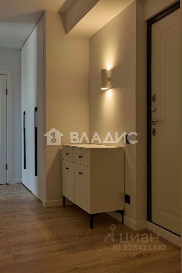 Продажа 2-комн квартиры на вторичном рынке проспект Андропова, 21