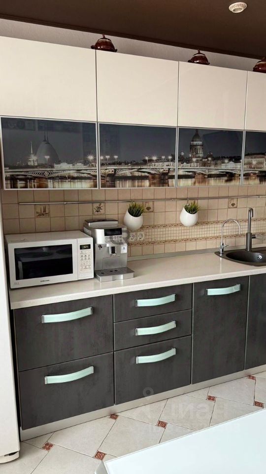 Продажа 3-комн квартиры на вторичном рынке пос. Шушары, Славянка тер., шоссе Колпинское, 34к1