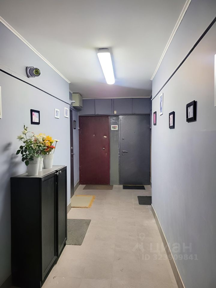 Продажа 2-комн квартиры на вторичном рынке улица Красная Пресня, 14