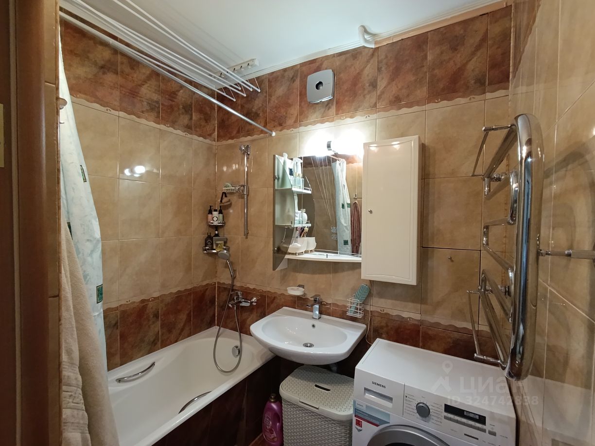 Продажа 2-комн квартиры на вторичном рынке улица Климашкина, 9