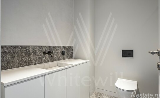 Продажа 4-комн квартиры на вторичном рынке улица Братьев Фонченко,  д. 1 к3