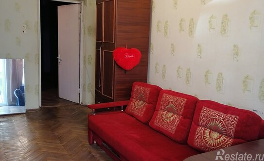 Продажа 4-комн квартиры на вторичном рынке 9-я линия,  д. 74