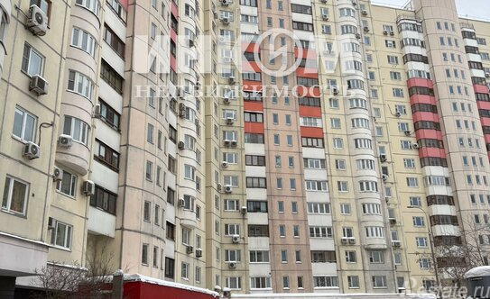 Продажа 4-комн квартиры на вторичном рынке ул Островитянова,  д. 53