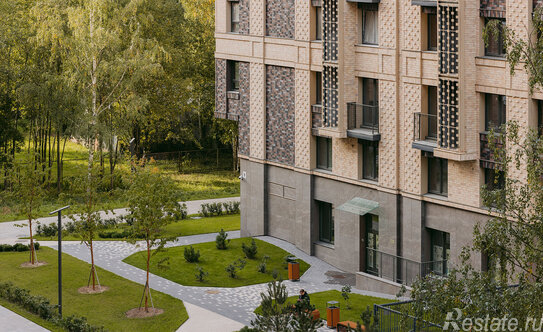 Продажа 3-комн квартиры на вторичном рынке Лиственная улица,  д. 20 к2 с1