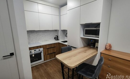 Продажа 1-комн квартиры на вторичном рынке Планерная ул,  д. 87,  к. 1 стр 1