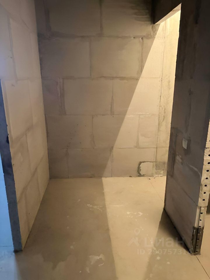 Продажа 1-комн квартиры на вторичном рынке Имени Свердлова пгт, проезд Западный, 13/1