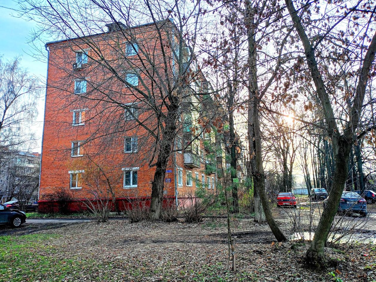 Продажа 1-комн квартиры на вторичном рынке Центральный мкр, улица Рабочая, 3