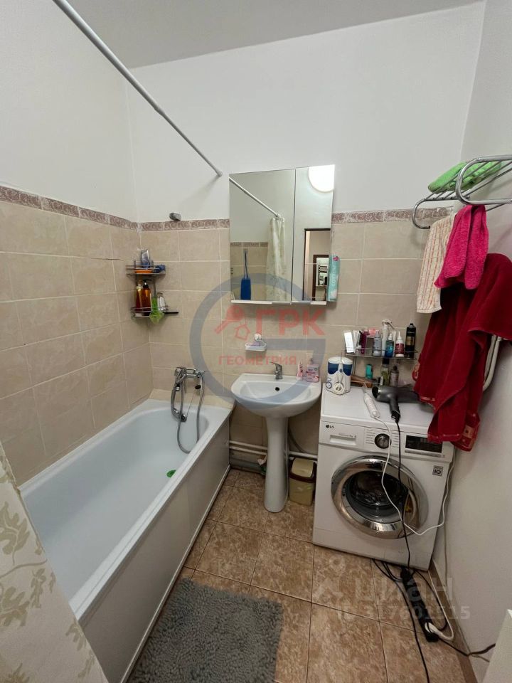 Продажа 2-комн квартиры на вторичном рынке Зенино ЖК Самолет мкр, Люберцы, улица Барыкина,  д. 2