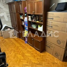 Продажа 2-комн квартиры на вторичном рынке улица Молостовых,  д. 16 к4