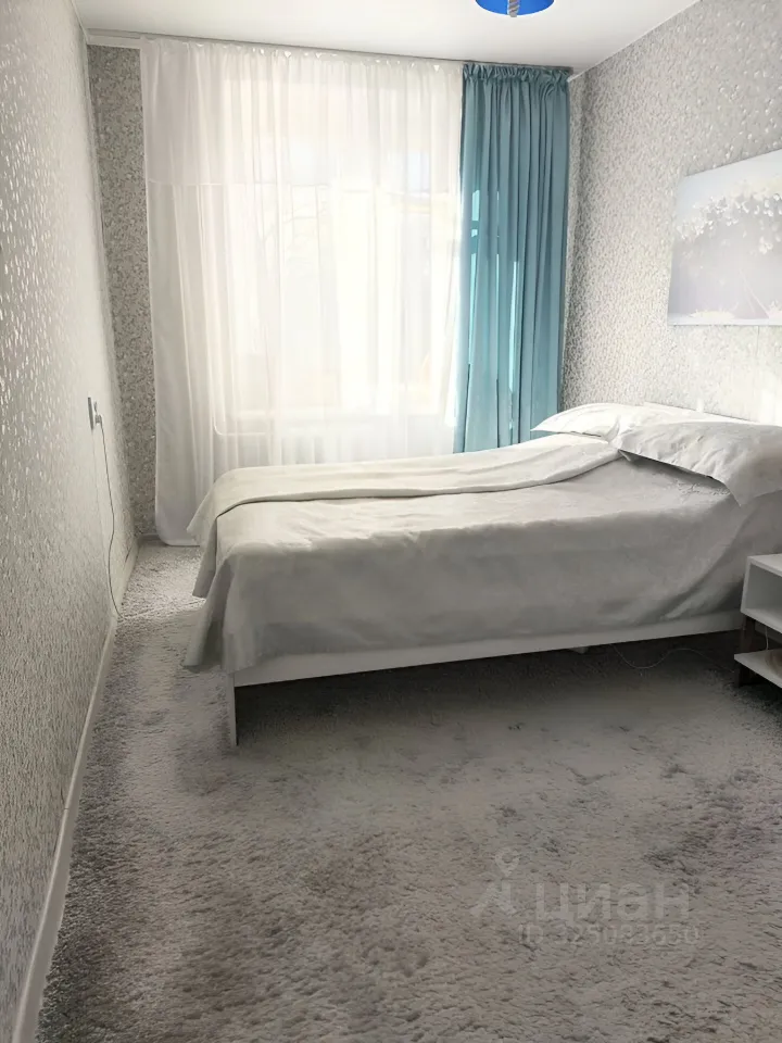 Продажа 2-комн квартиры на вторичном рынке Новоизмайловский проспект, 39К2