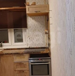 Продажа 2-комн квартиры на вторичном рынке улица Раменки,  д. 18